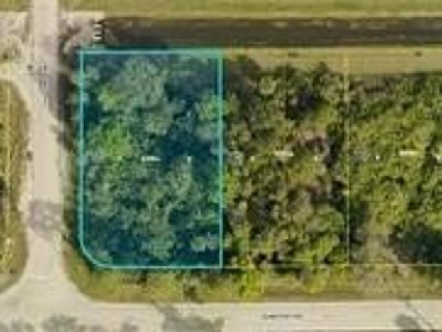 Land for sale in Fort Myers, Florida