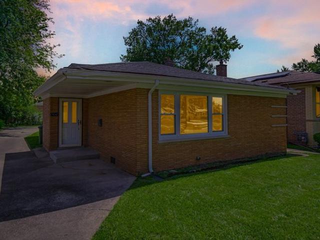 House for sale in Dolton, Illinois