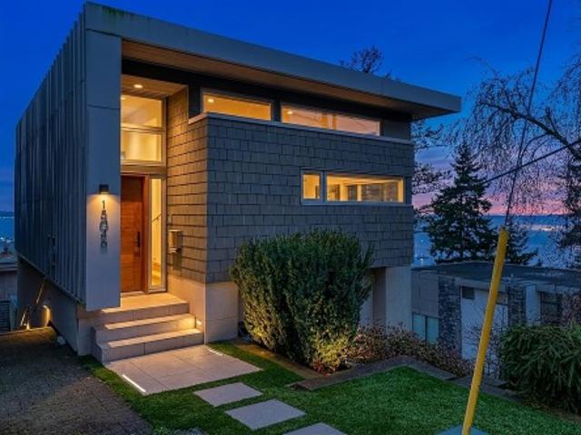 House for sale in White Rock, British Columbia