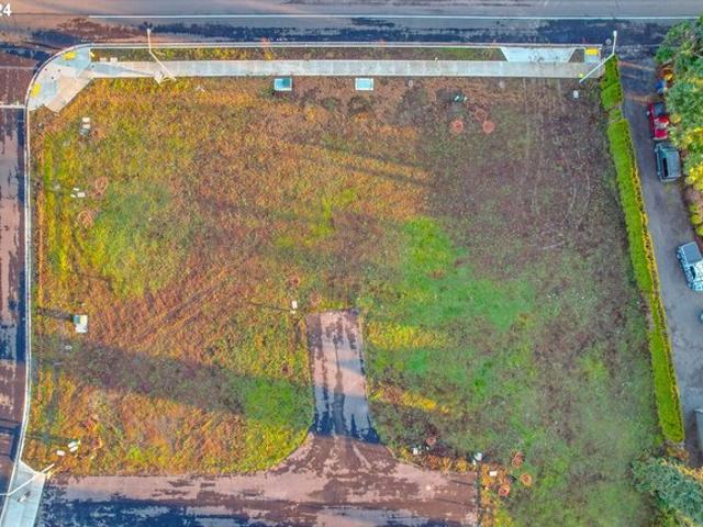 Land for sale in Woodburn, Marion County