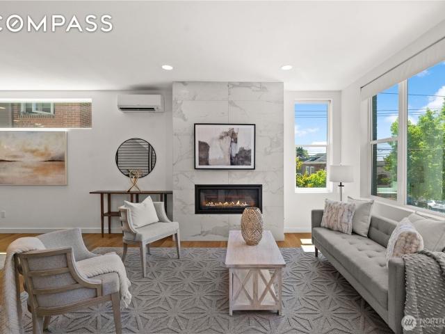 Townhouse for sale in Seattle
