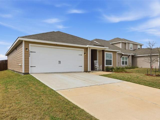 House for sale in Hunt, Texas