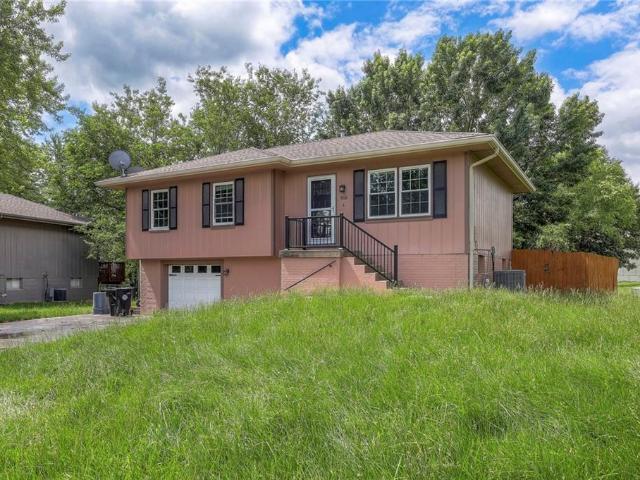 House for sale in Pleasant Hill
