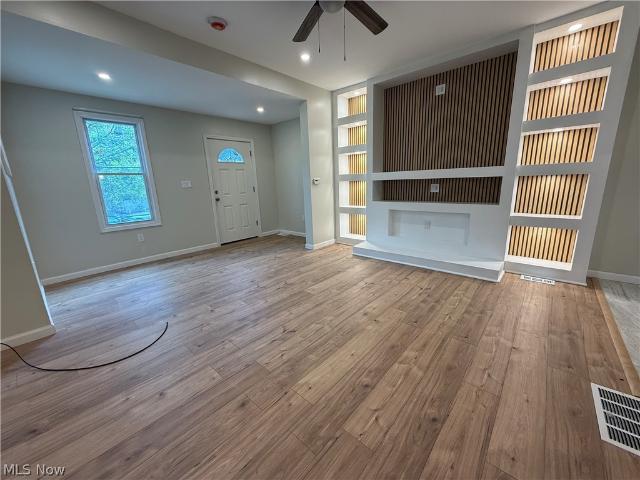 House for sale in Garden District, Youngstown