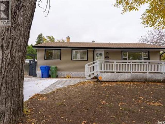 House for sale in Whitmore Park, Regina