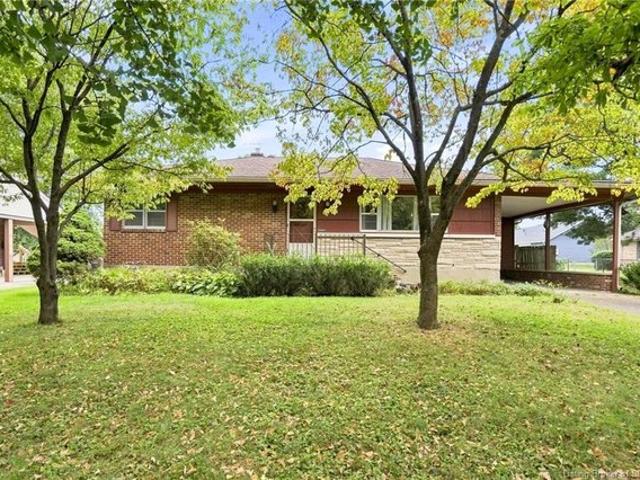 House for sale in Jeffersonville, Indiana