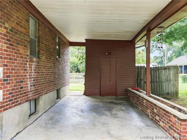 House for sale in Jeffersonville, Indiana