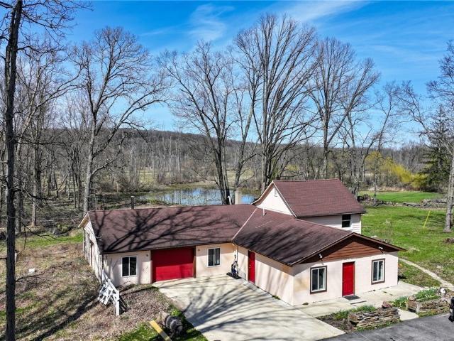 Commercial for sale in Middlefield, Ohio