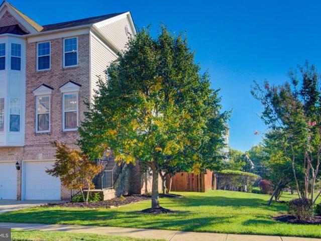 Townhouse for sale in Haymarket, Prince William County
