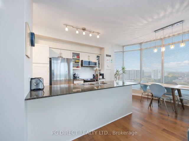 Condo for sale in Parkdale—High Park, Toronto