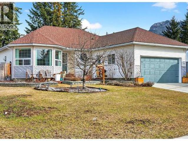 House for sale in Golden, British Columbia