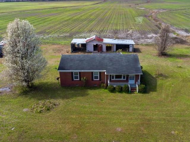 House for sale in Dover, North Carolina
