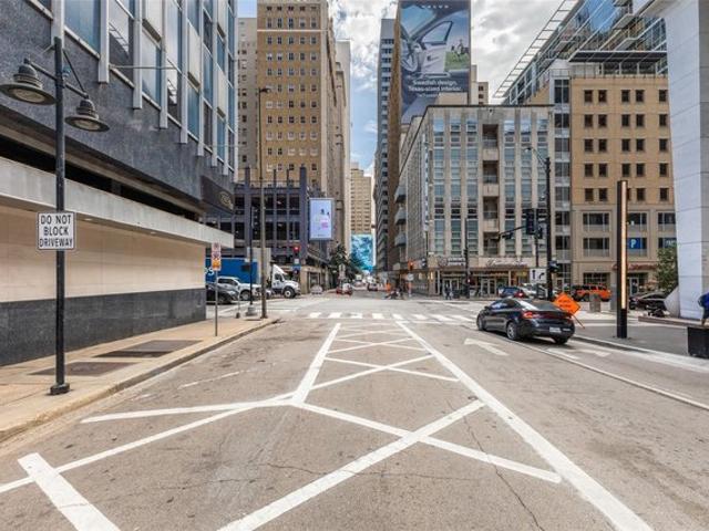Condo for sale in Dallas, Texas