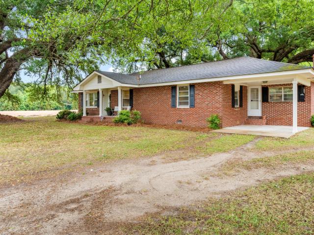 House for sale in Elloree, South Carolina