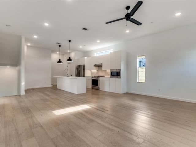 Condo for sale in Dallas, Texas
