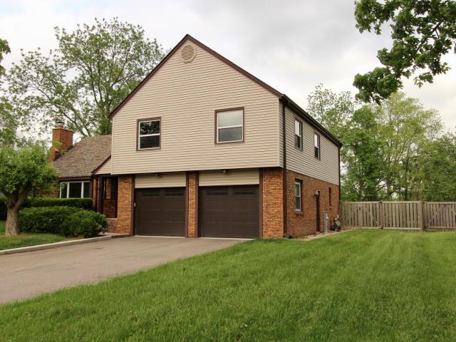 House for sale in Mchenry, Illinois