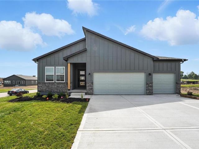 House for sale in Raymore, Cass County