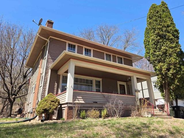 House for sale in Woodbury, Iowa