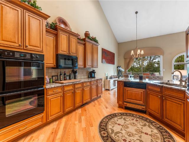 Townhouse for sale in Moon, Pennsylvania