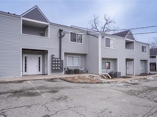 Condo for sale in Kansas