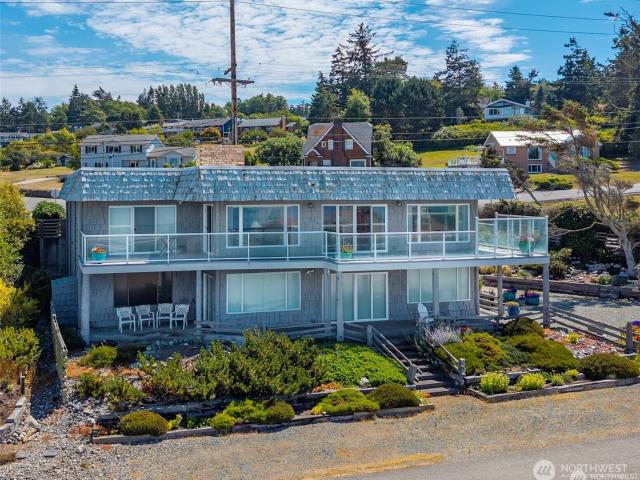 House for sale in Oak Harbor, Washington