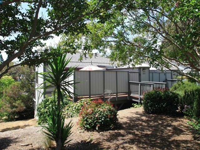 Townhouse for sale in Martinez, California