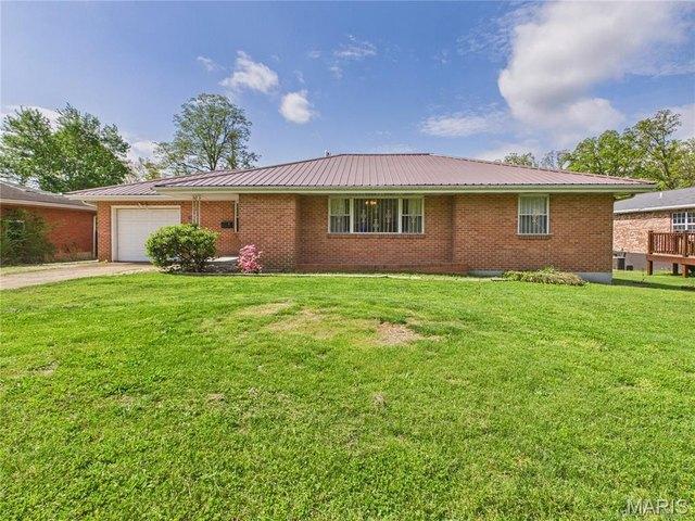 House for sale in Poplar Bluff, Missouri