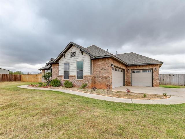 House for sale in Edmond, Logan County