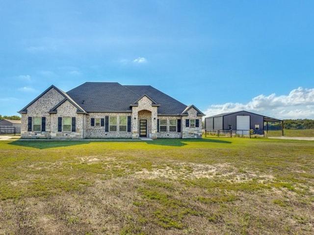 House for sale in Farmersville, Collin County