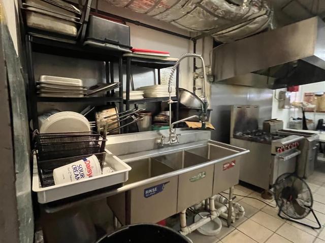Commercial for sale in Carteret, New Jersey