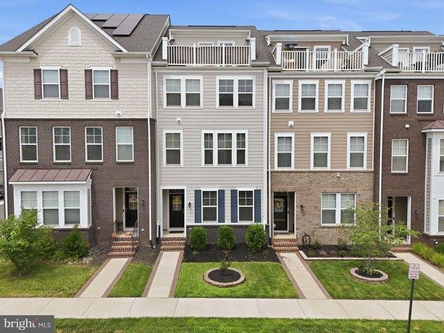 Townhouse for sale in Virginia