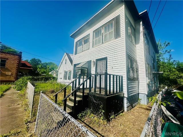 House for sale in Niagara, New York
