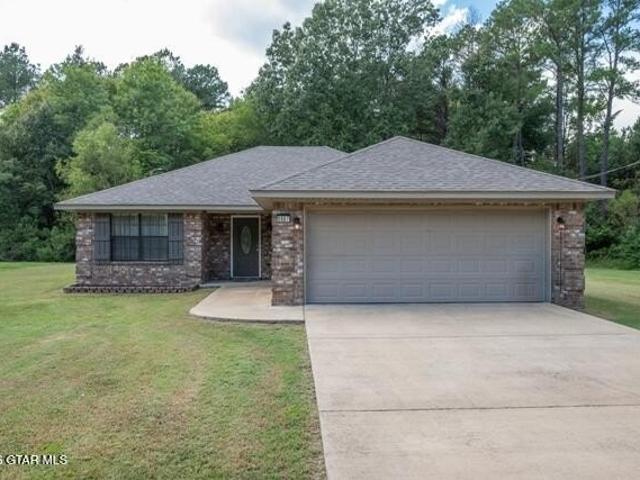 House for sale in Whispering Pines, Starkville