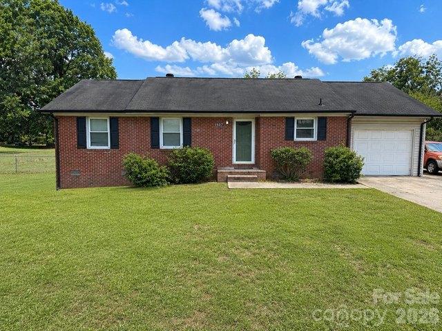 House for sale in Dallas, North Carolina