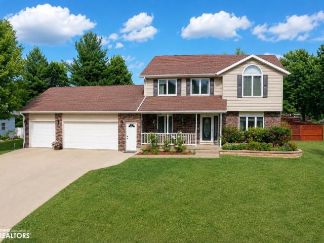 House for sale in Fairfield, Iowa
