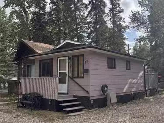 House for sale in Waskesiu Lake, Saskatchewan