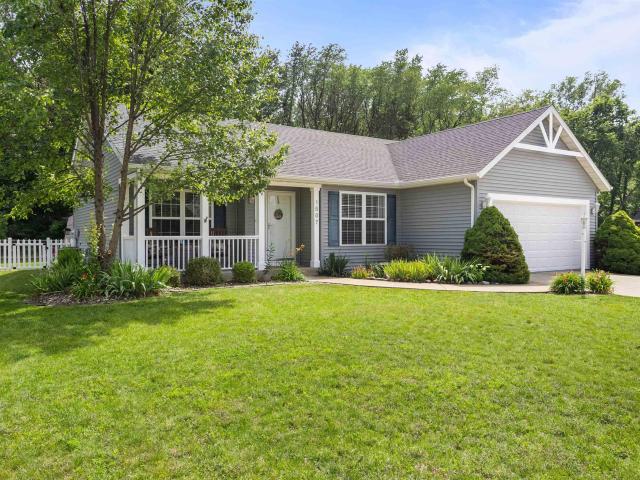 House for sale in Osceola, Indiana