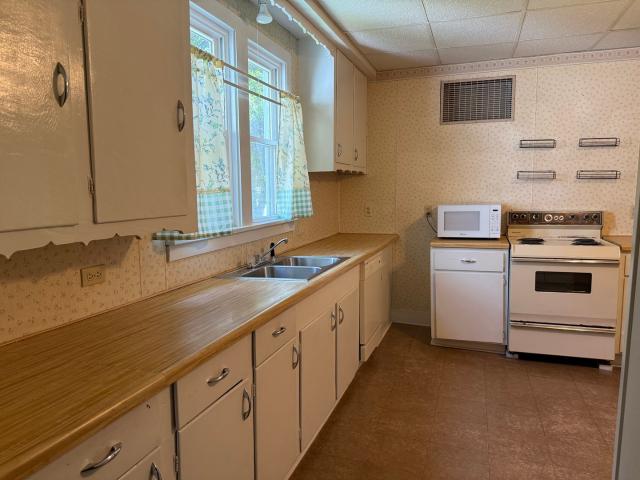 House for sale in Marion, Illinois