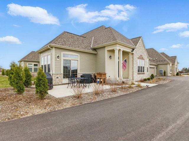 Condo for sale in Hartland