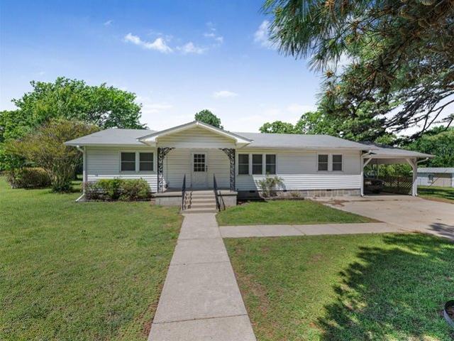House for sale in Tahlequah, Oklahoma