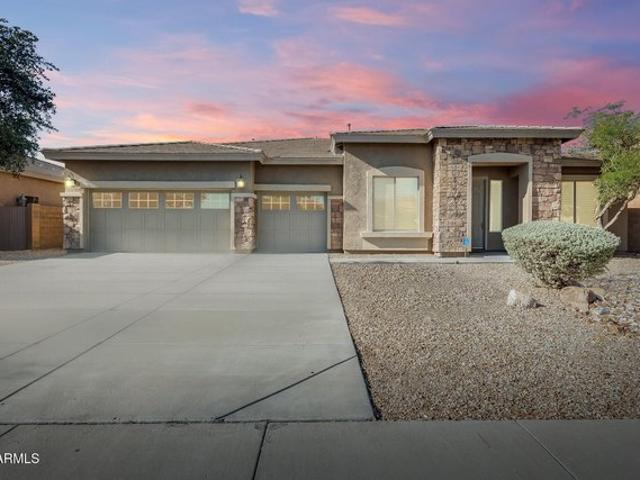 House for sale in Goodyear, Arizona