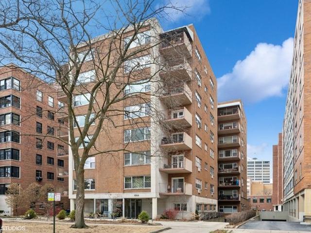 Condo for sale in Evanston, Illinois
