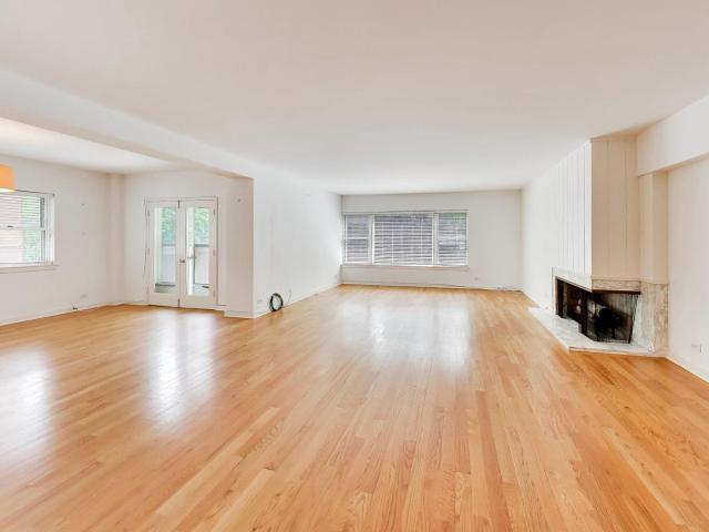 Condo for sale in Evanston, Illinois