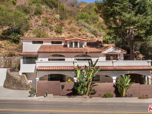 House for sale in Canoga Park, California
