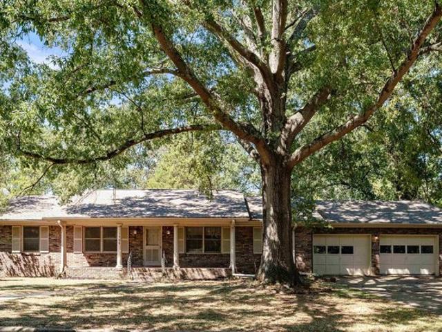House for sale in Birmingham, Jefferson County