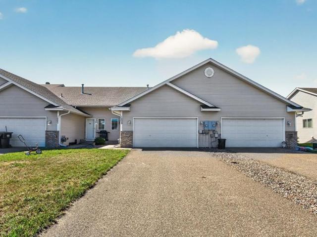 Townhouse for sale in Princeton, Minnesota