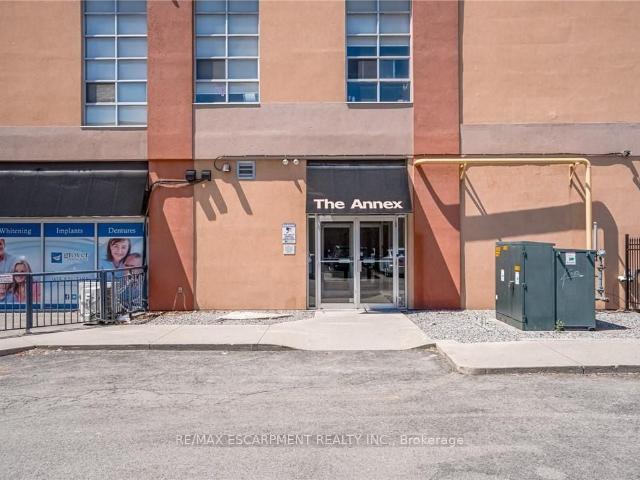 Condo for sale in Ancaster, Ontario