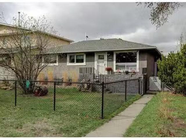 House for sale in Northwest, Alberta