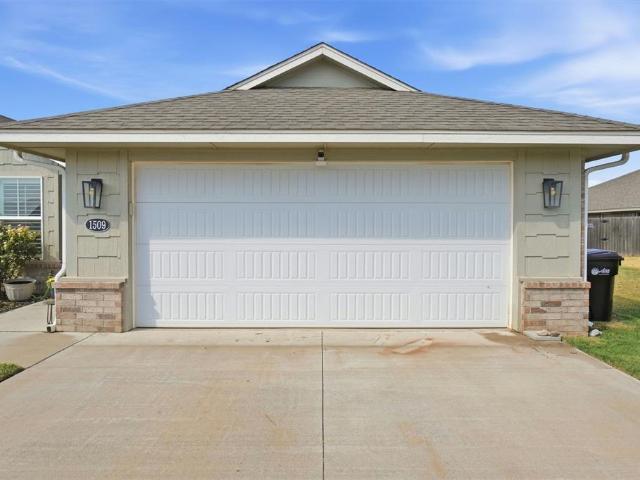 House for sale in Altus, Jackson County