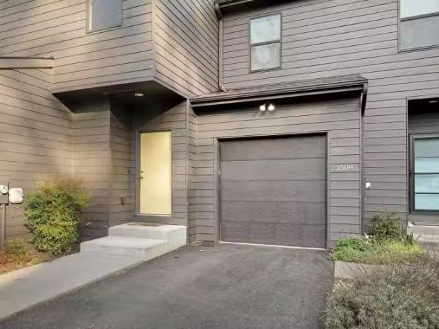 Condo for sale in Charlottesville Condo for sale in Charlottesville